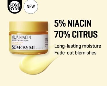 SOME BY MI Yuja Niacin Brightening Anti Blemish Cream 60g - Image 3